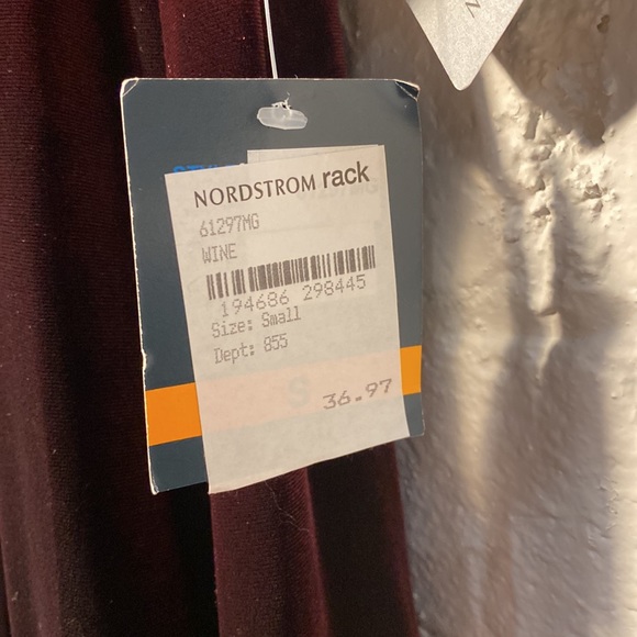 Wine colored velvet boho dress - Picture 3 of 3